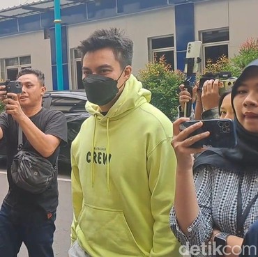 Baim Wong Dituding Tak Peduli Paula Sakit Saat Hamil gegara Bilang...