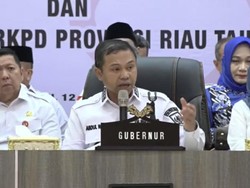 Tunda Bayar Rp 2,2 T Bikin Gubernur Riau Pusing 7 Keliling