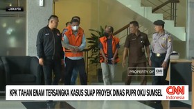 VIDEO: KPK Tahan 6 Tersangka Kasus Suap Proyek Dinas PUPR OKU Sumsel