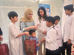 Mama Rieta Ajak Cucu Lomba Berbuat Baik di Ramadan
