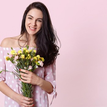 5 Sikap yang Baik Ditiru untuk Menjadi Perempuan Anggun