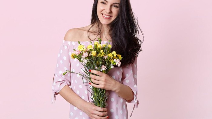 5 Sikap yang Baik Ditiru untuk Menjadi Perempuan Anggun