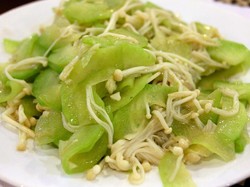 Resep Oseng Labu Siam dan Jamur Enoki, Lauk Praktis yang Murah Enak