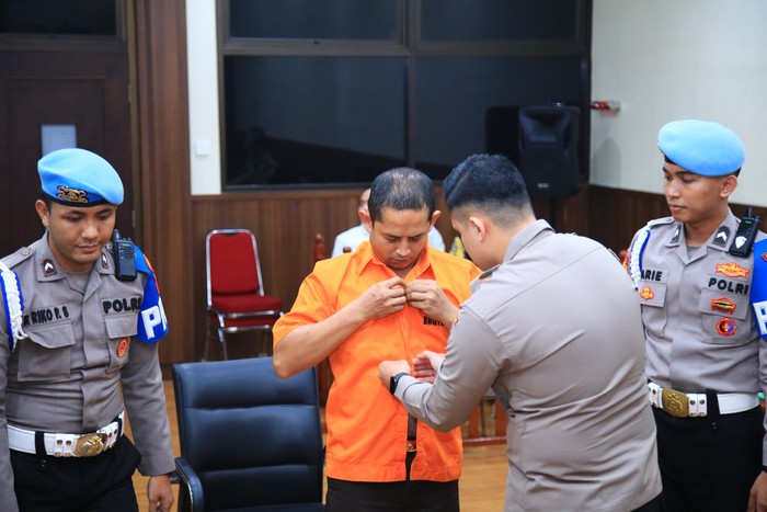 Sidang kode etik eks Kapolres Ngada AKBP Fajar Widyadharma Lukman Sumaatmaja