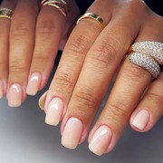 Kenalan dengan Soap Nails, Tren Manicure yang Viral di Kalangan Selebriti Hollywood!