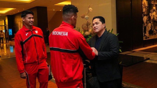 Ketua Umum PSSI Erick Thohir melepas Timnas Indonesia terbang ke Australia menjelang pertandingan lanjutan babak ketiga Kualifikasi Piala Dunia 2026.