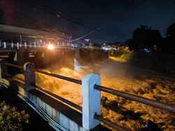 Puncak Bogor Diguyur Hujan Deras, Bendungan Katulampa Siaga 4