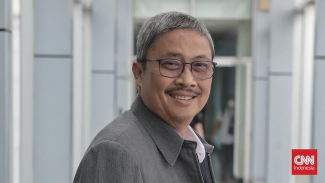 Prihasto Setyanto diangkat menjadi Plt Dirut Bulog sekaligus direktur pengadaan. Sebelum masuk Bulog, ia lama berkarir Kementan.