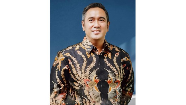 Menteri BUMN Erick Thohir menunjuk Ghimoyo sebagai direktur utama PT Rajawali Nusantara Indonesia (Persero) atau ID Food menggantikan Sis Apik Wijayanto.