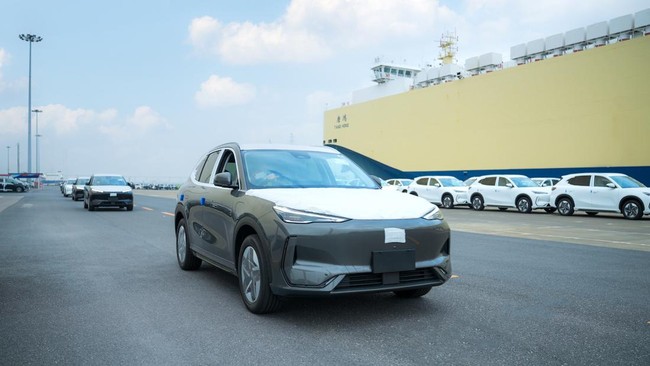 Kini besar dan kecilnya PKB dan BBNKB kendaraan listrik ditentukan oleh pemerintah provinsi.