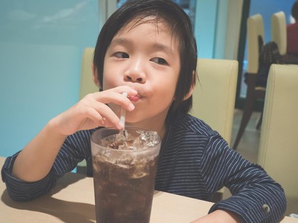 Anak Langsung Minum Es saat Buka Puasa, Boleh Enggak Ya? Ini Kata Dokter Gizi