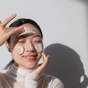 Bye-Bye Kulit Kusam! Ini Alasan Kenapa Kamu Wajib Double Cleansing