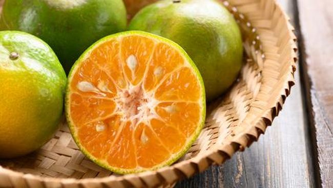 Salah satu cara mudah dan alami untuk mendukung perkembangan otak anak yakni, memberikan buah-buahan yang kaya nutrisi.