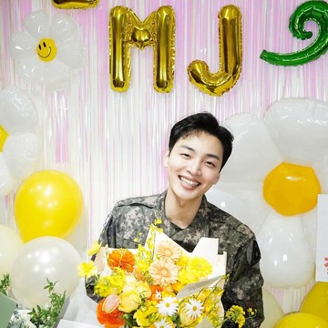 Aktor Korea Kim Min Jae Resmi Rampungkan Wajib Militer dan Ungkap Perasaannya Setelah Pulang Wamil