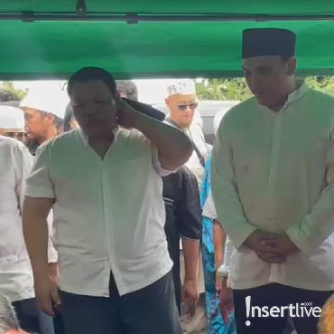 Suasana Haru Iringi Pemakaman Mat Solar Pagi Ini