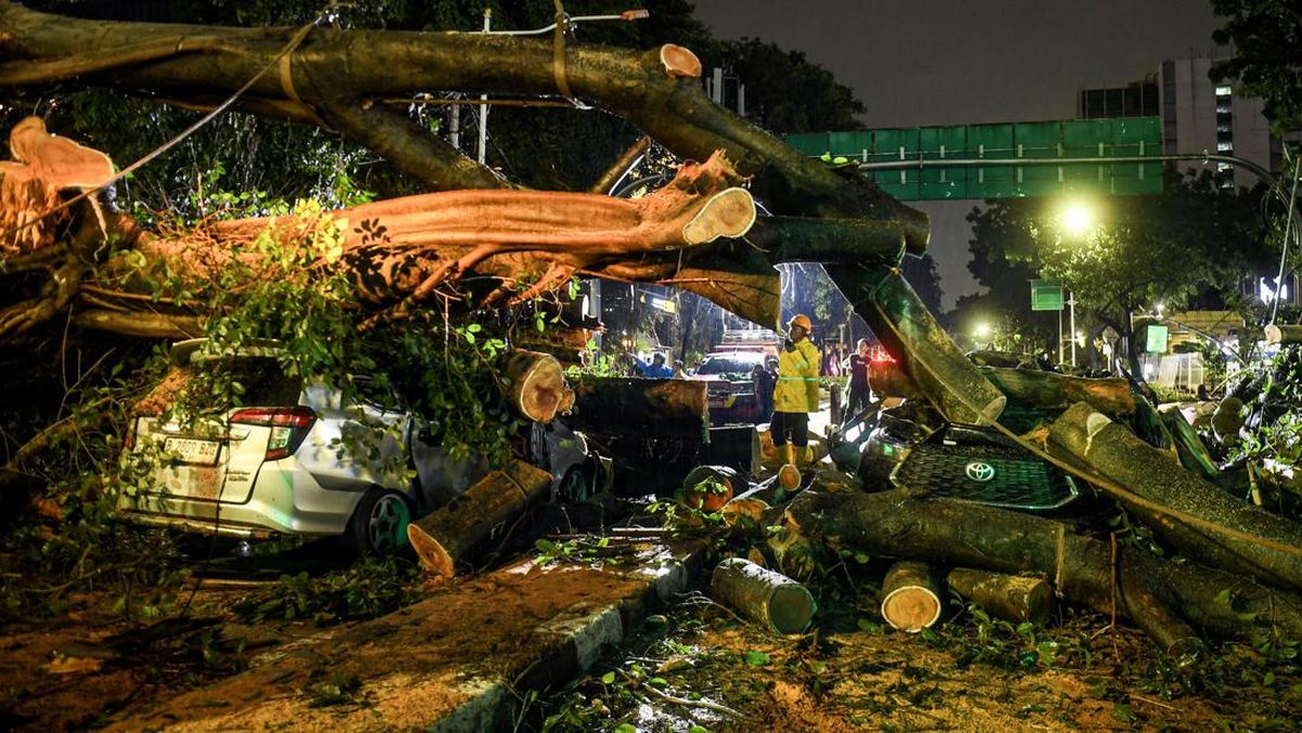 BPBD Tetapkan Status Siaga Cuaca Ekstrem di 38 Daerah Jatim