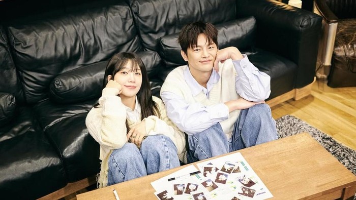 Seo In Guk dan Jung Eun Ji Nostalgia Kebersamaan dengan Merilis Remake Lagu 'Couple'
