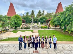 Sudamala Resort Genjot Budaya dan Bahasa Inggris untuk Dongkrak Kualitas SDM