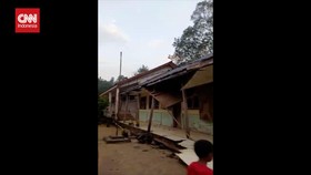 VIDEO: Double Quake Guncang Tapanuli Utara, 1 Tewas