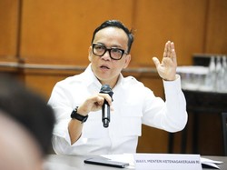 Tak Daftar Caketum PSI, Relawan Sebut Jokowi Partai Berjalan