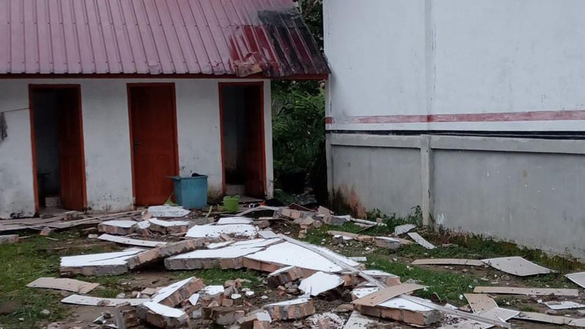 Kemensos Salurkan Bantuan untuk Korban Gempa Tapanuli Utara