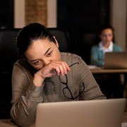 Cepat Move On Setelah PHK, Lakukan 5 Cara Realistis Ini agar Karier Jalan Lagi