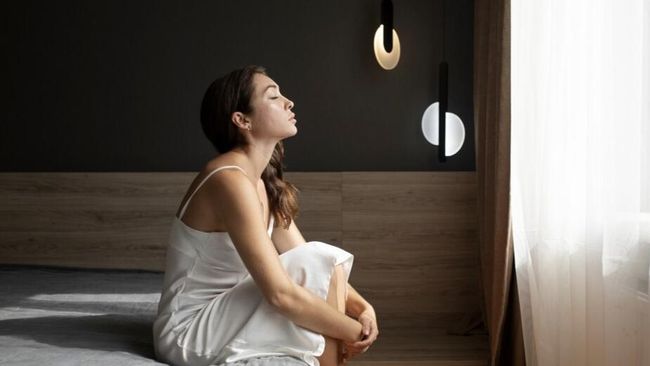Sakit tapi Harus Bangkit! 5 Cara Elegan Move On dari Cinta Bertepuk Sebelah Tangan