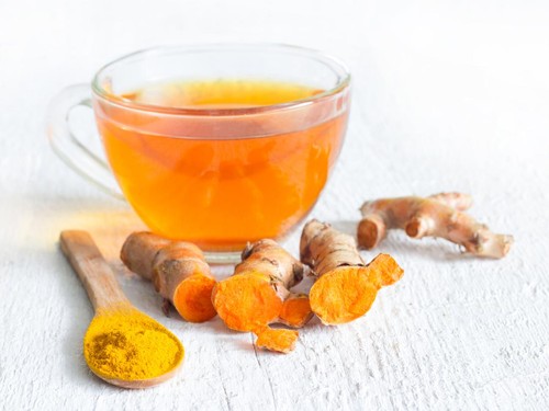 Jangan Diabaikan, Ini 7 Efek Samping Minum Air Kunyit Setiap Hari