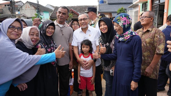 Menurut Zulhas, diperlukan koordinasi antar kabupaten, provinsi, dan pusat serta lintas kementerian untuk menuntaskan permasalahan banjir di Bekasi.