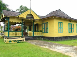 Keraton Ismahayana Landak, Istana Kerajaan Tertua di Kalimantan Barat
