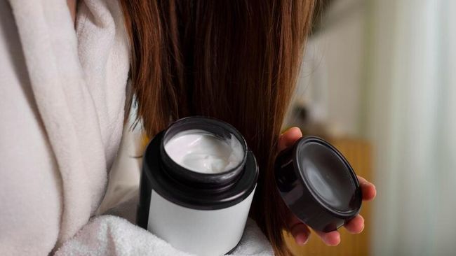 3 Manfaat Hair Mask yang Sayang untuk Dilewatkan