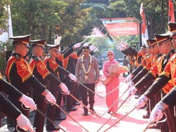 Pedang Pora-Reog Ponorogo Sambut Kapolda Jatim Irjen Nanang Avianto