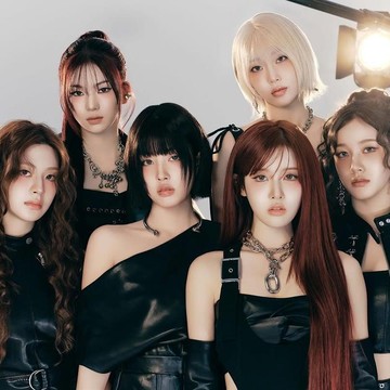STAYC Kembali ke Konsep Awal Debut di Comeback Terbaru dengan Lagu 'BEBE'