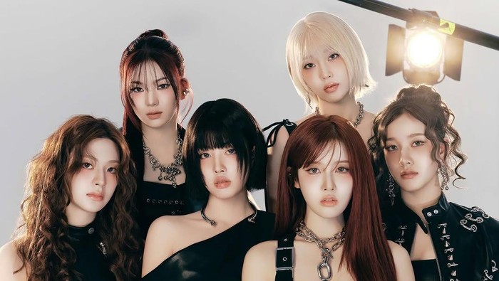 STAYC Kembali ke Konsep Awal Debut di Comeback Terbaru dengan Lagu 'BEBE'