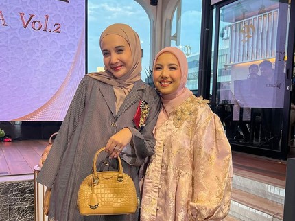 Zaskia Sungkar hingga Paula Verhoeven Support Koleksi Fashion Terbaru Tya Ariestya, Ini Potretnya