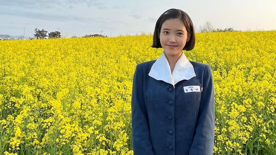 Rumor Dibayar Rp5,6 M per Episode untuk 'When Life Gives You Tangerine', IU Bilang… Rumor Dibayar Rp5,6 M per Episode untuk 'When Life Gives You Tangerine', IU Bilang…