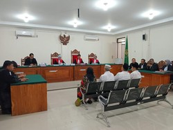 Mantan Bupati Seluma Divonis 2 Tahun 10 Bulan Bui