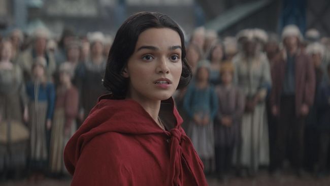 Snow White kena gempuran ulasan julid dari netizen di internet.