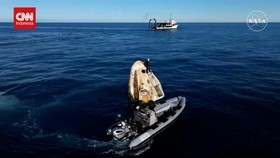 VIDEO: 9 Bulan Terjebak di Luar Angkasa, Akhirnya Kembali ke Bumi