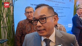 VIDEO: IHSG Sempat Ambruk, Wamen Investasi: Nggak Ada Masalah