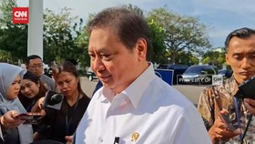 VIDEO: Kabar Mundur dari kabinet, Airlangga: Itu Hoaks