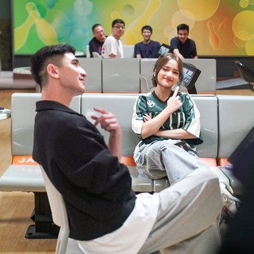 Gesture Tubuh Fuji Keciduk Nonton Bareng Verrell Bramasta Disorot, Dinilai...