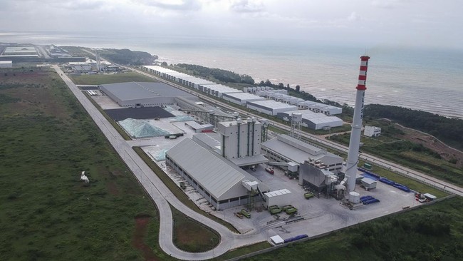 Prabowo meresmikan KEK Industropolis Batang, berharap menjadi kawasan industri sebesar Shenzhen di China.