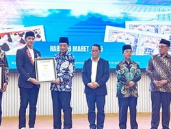 Mushaf Nusantara Raih Dua Rekor MURI, Ditulis oleh 365 Kaligrafer Se-Indonesia