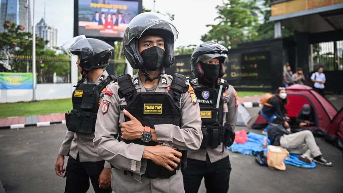 5.021 Aparat Gabungan Kawal Demo Tolak RUU TNI di DPR