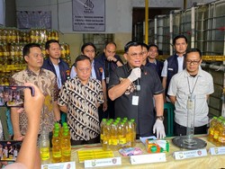 Polda Metro Bongkar Produsen Sulap Minyakita di Tangerang, Takaran Disunat