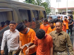 10 Pesilat Perusak Polsek Watulimo Dituntut 10 Bulan hingga 1 Tahun