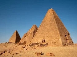 Penemuan Mengejutkan di Bawah Piramida Giza: Kota Bawah Tanah Raksasa?