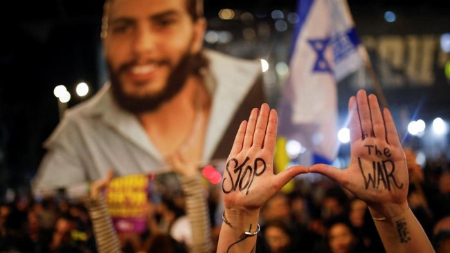 FOTO: Ribuan Warga Israel Demo Netanyahu Protes Serangan ke Gaza
