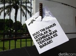 Guru Besar Unpad Sebut Pemerintah Grasak-grusuk Sahkan UU TNI